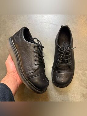 Women’s Dr. Martens Celia Oxford Black Leather Boots Sz 7